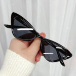 Retro Triangle Cat-Eye Sunglasses - Glossy Black