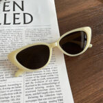Retro Triangle Cat-Eye Sunglasses - Green